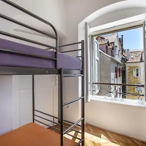  Hostel Downtown